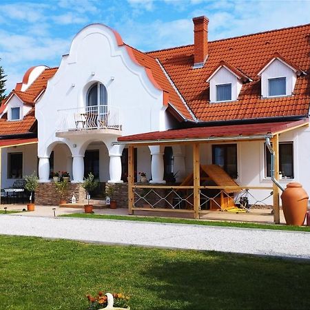 Hotel Regori Haz Balatongyörök Exteriér fotografie